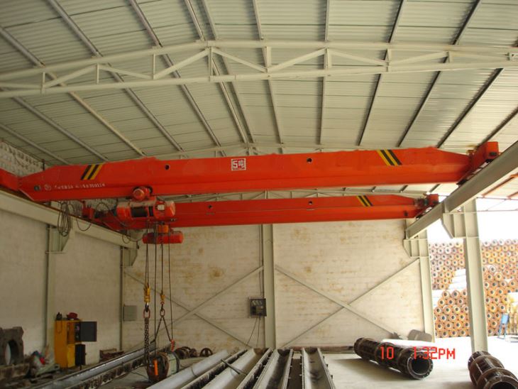 Tim lyiv teb chaws nyiaj overhead Crane